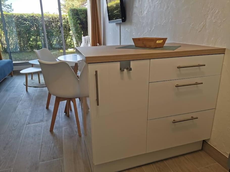 Appartement Acces Direct A La Plage Bernières-sur-Mer Exteriér fotografie