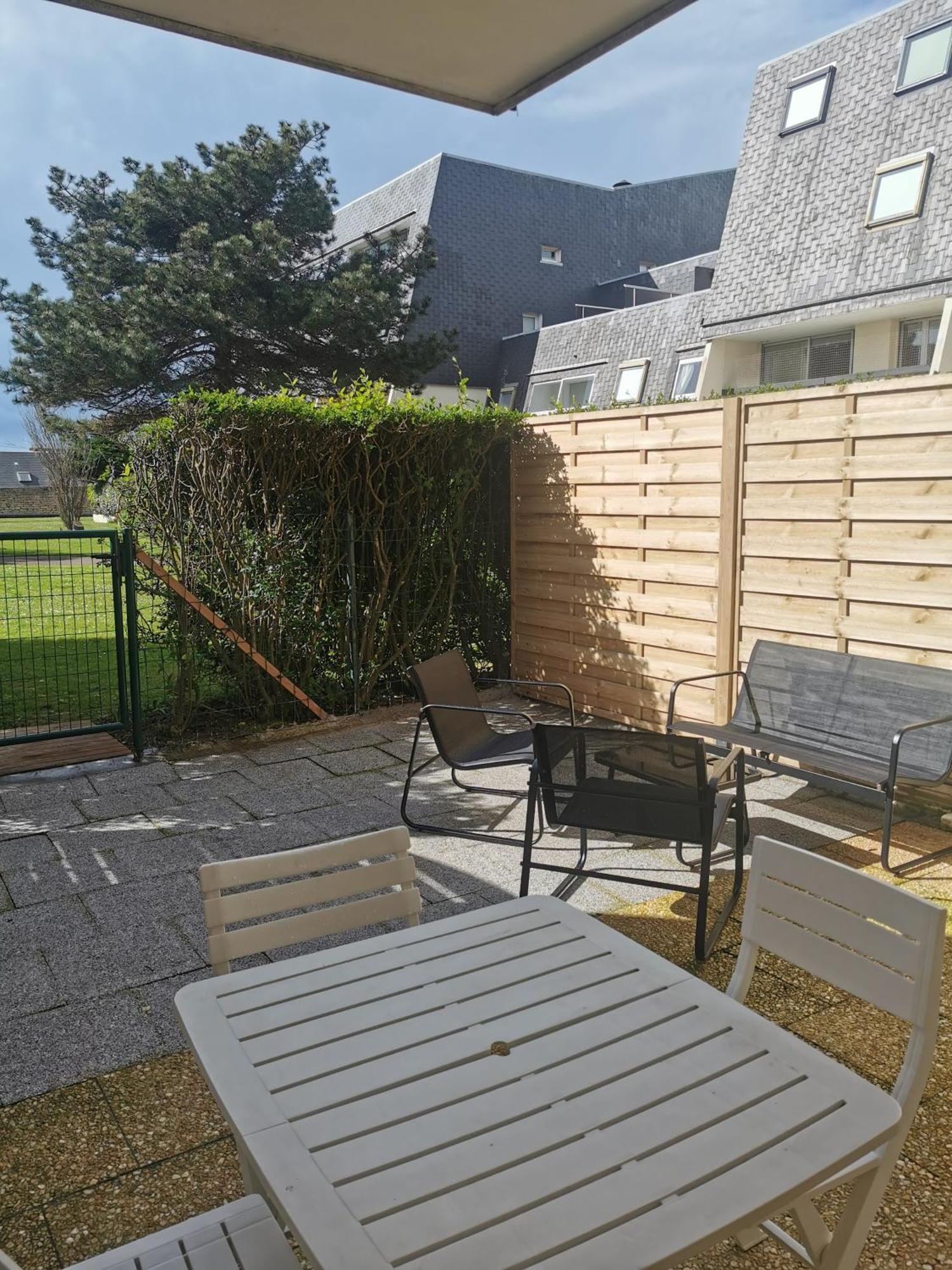 Appartement Acces Direct A La Plage Bernières-sur-Mer Exteriér fotografie